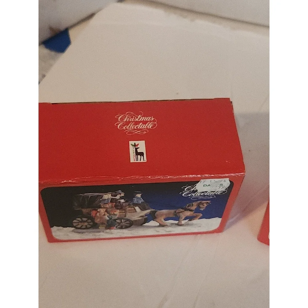 HORSE DRAWN CARRIAGE Santa's Best Christmas Collectible Vintage 1991  Lot‎ Of 2